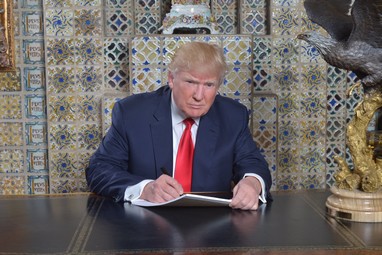 trumpiaspeech_small Donald Trump had to trade-in his Android tweeting machine for a more secure device Technology  