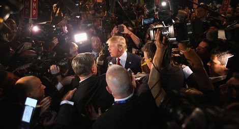 trumpmedia_small Trump beats the press over his feud with the CIA and alliance with Assange News  