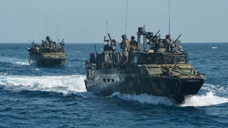 commandboats_small Officials say pirates hijacked Oil freighter off the coast of Somalia Defense  