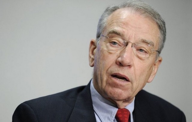 grassley_small FBI scrutinized by Congress over probe into alleged Russia-Trump link Scandals  