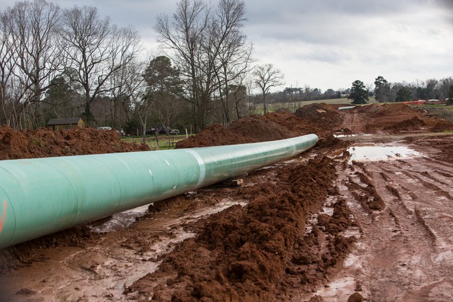 pipelineks_small-2 Trump administration approves Keystone XL pipeline Economy  