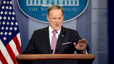 spicerambushed_small Spicer ambushed by woman in Apple Store Activism  